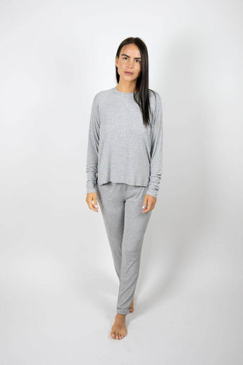 Aspen Dream silver ribbed joggers with side pockets and cuffed hems in soft, breathable bamboo for a comfy, flattering fit.