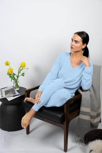 Aspen Dream cozy V-neck top in Morning Blue
