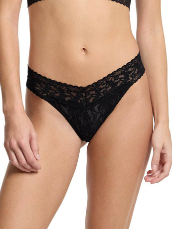 Black Hanky Panky rolled Original Rise thong in stretch lace with V-front, V-back waistband and no VPL. Gift-wrapped for easy gifting.