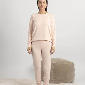 Conjunto de pijama largo y acogedor