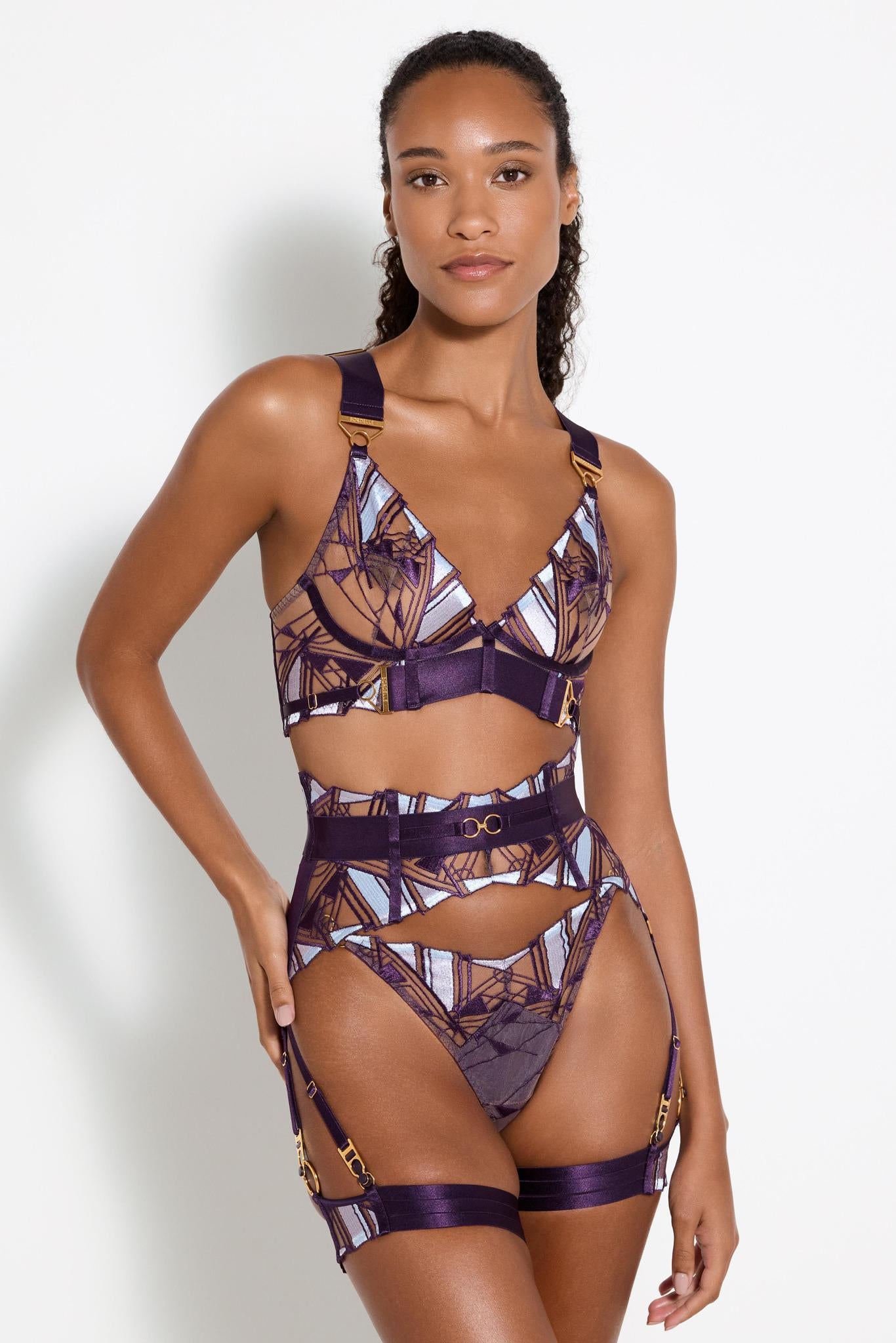 Cubism 3 piece set set in deep purple